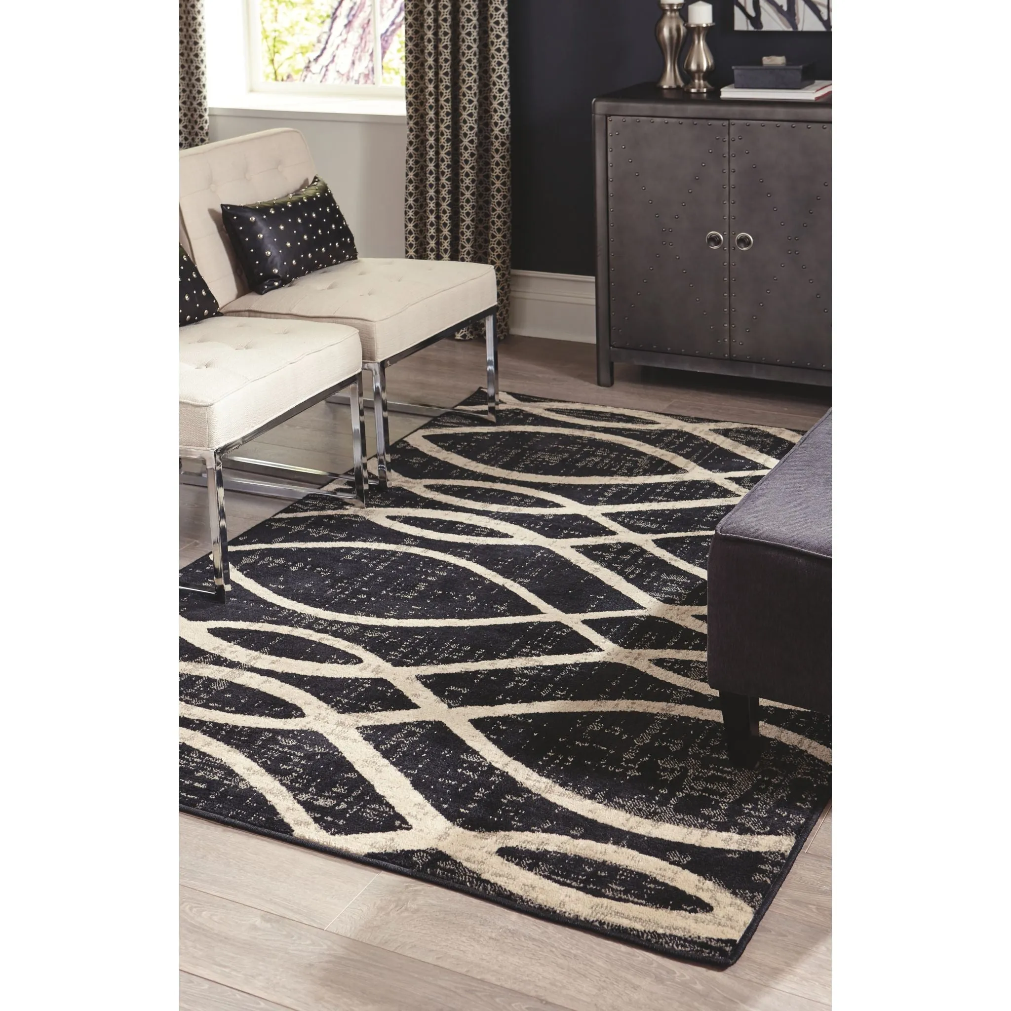 Avi Area Rug