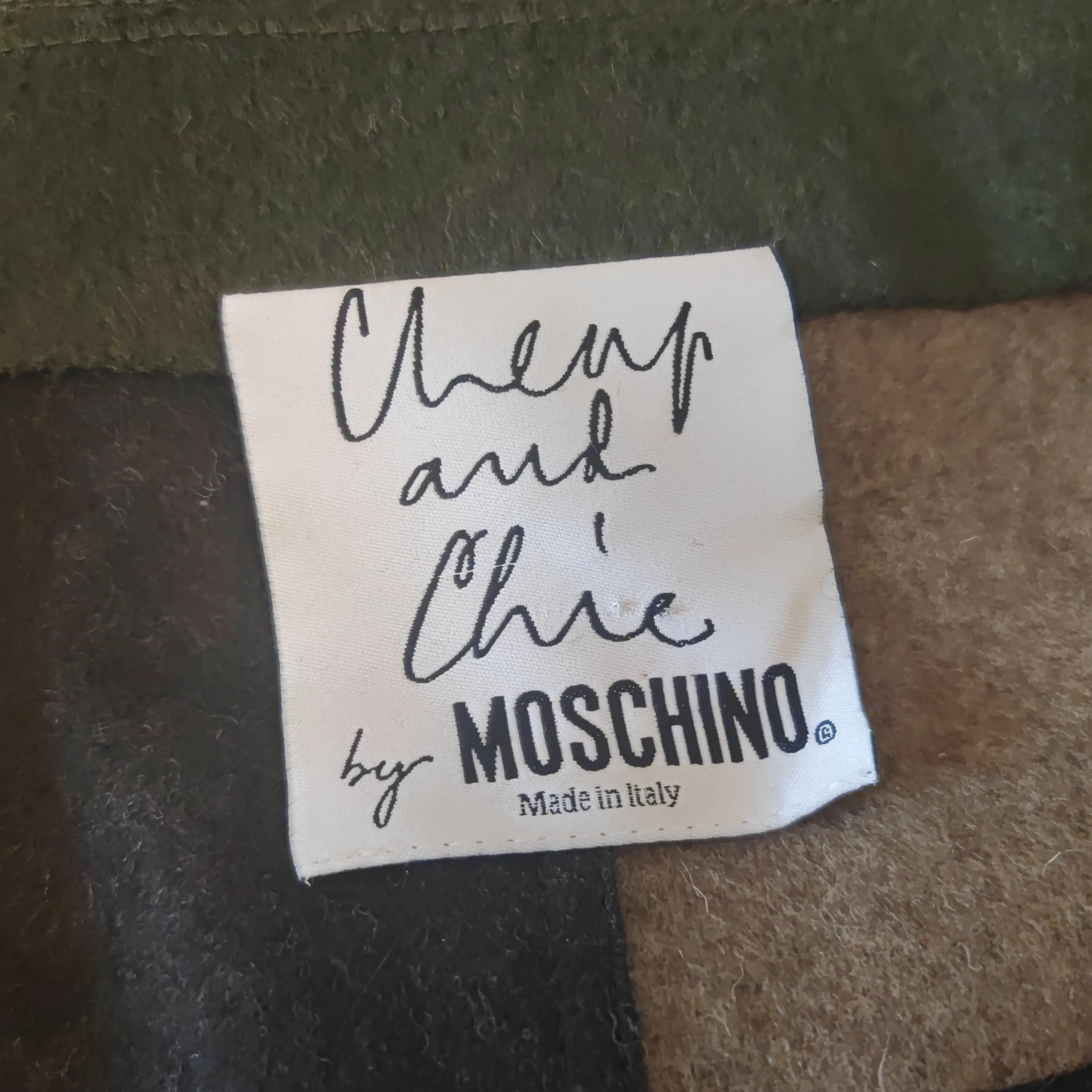 Gonna Moschino cheap and chic quadri