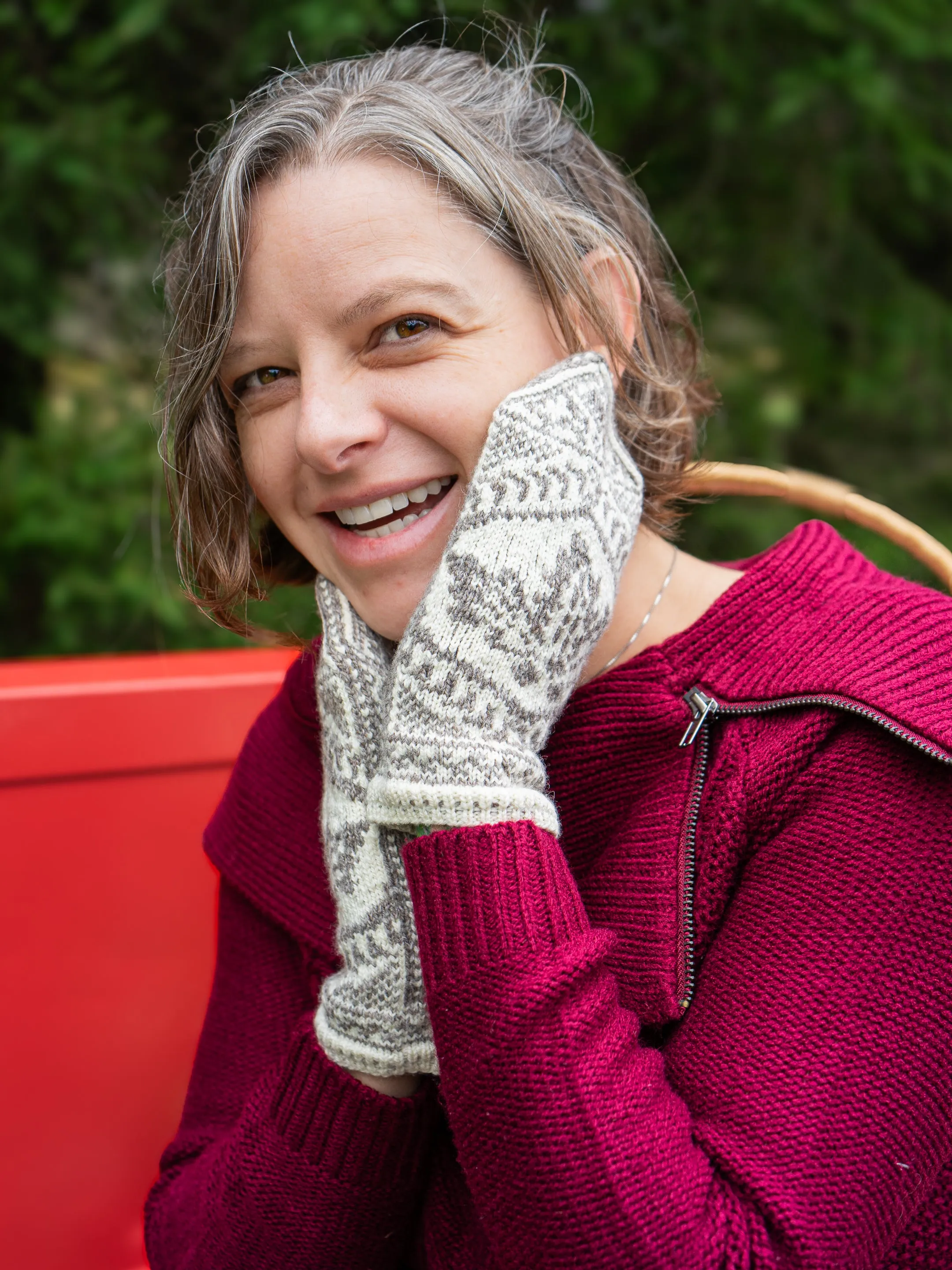 Holie Mittens by Isabella Clark <br/><small>knitting pattern</small>