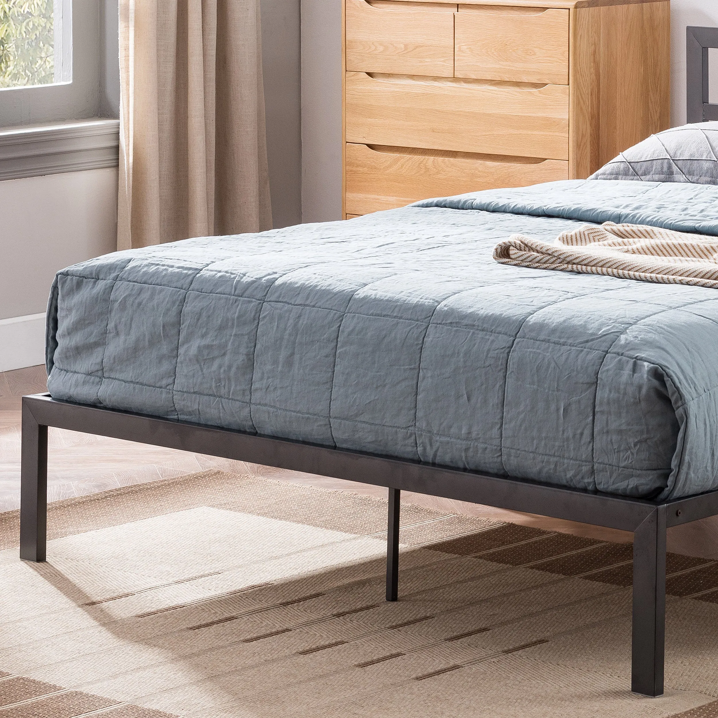 Jones Minimalistic Modern Slat Iron Queen-Size Bed Frame