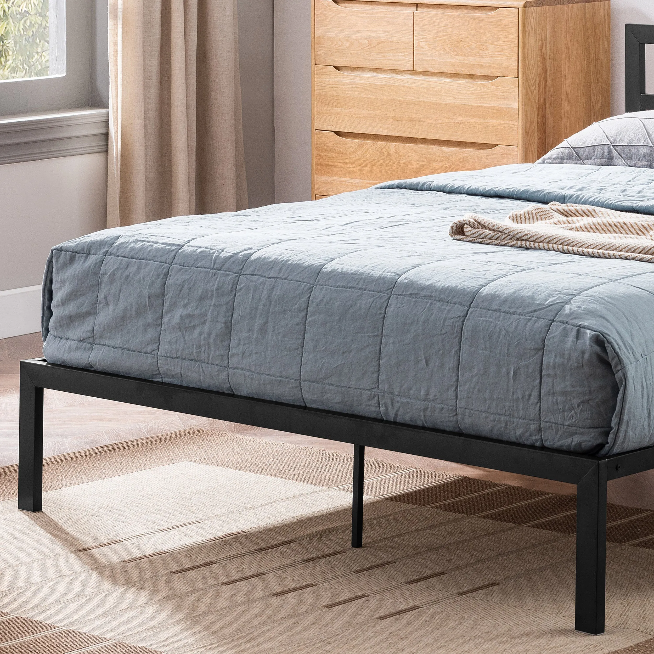 Jones Minimalistic Modern Slat Iron Queen-Size Bed Frame