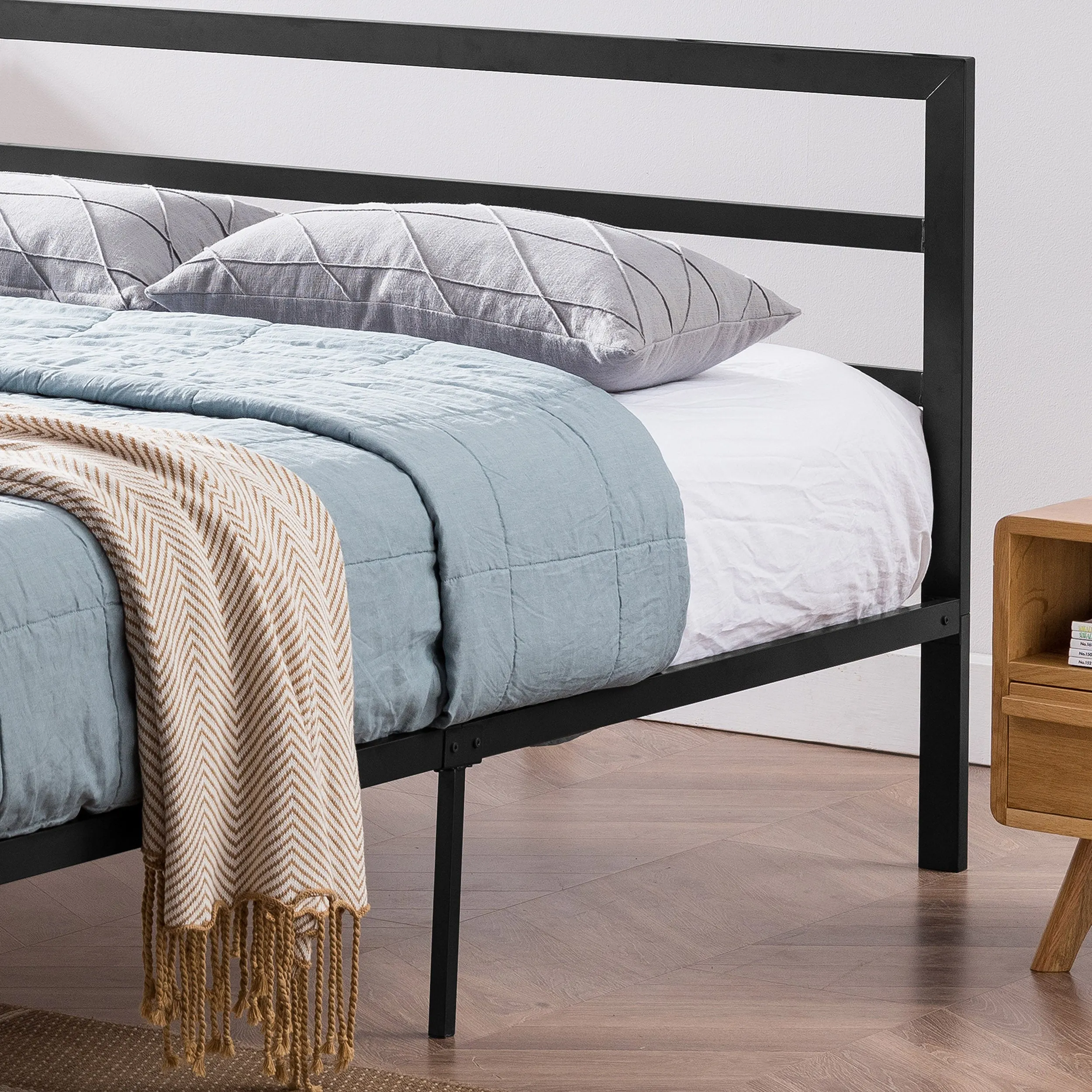 Jones Minimalistic Modern Slat Iron Queen-Size Bed Frame