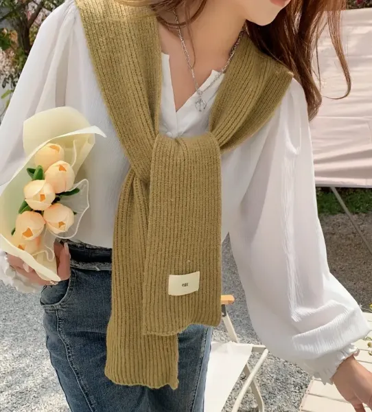 Knitted Shoulder Scarf