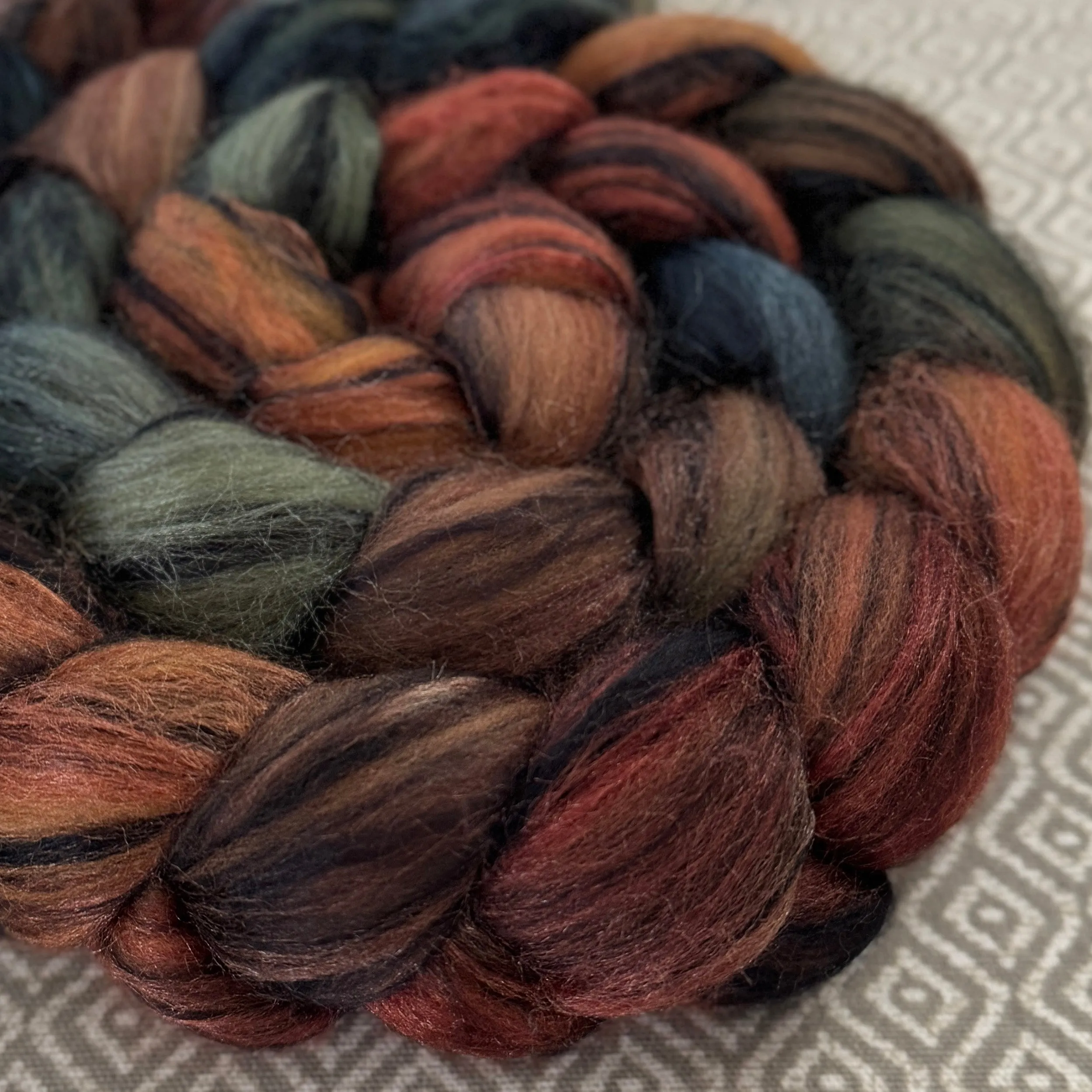 Polwarth Black Bamboo Silk Roving - Outlaw